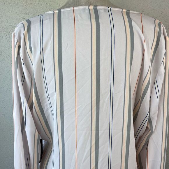 NWT Trouvé Wrap Blouse Size L - Picture 7 of 10